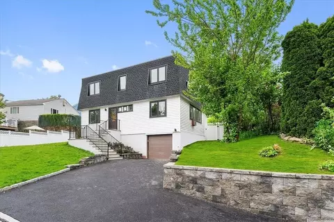 9 Pleasant Ave, White Plains, NY 10605