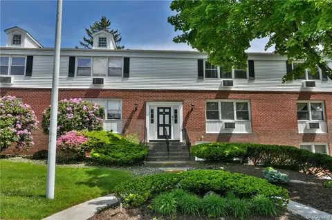 20 Bon Aire Cir #606, Ramapo, NY 10901
