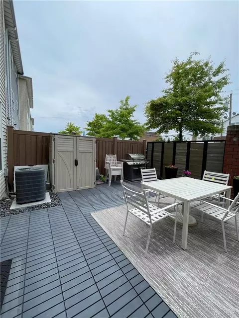 149 Mermaid Ln #255, New York, NY 10473