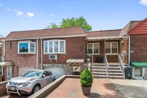 923 Huntington Ave, New York, NY 10465