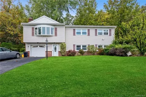 91 Margaret Keahon Dr, Orangetown, NY 10965