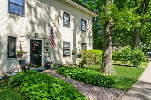 29 Manchester Rd #1L, Eastchester, NY 10709