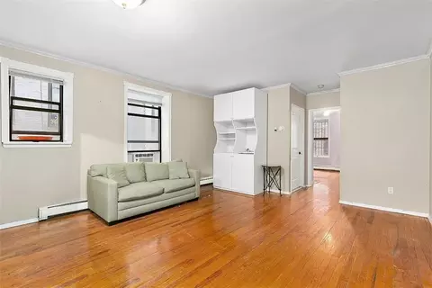 4 W 109 St #4F, New York, NY 10025