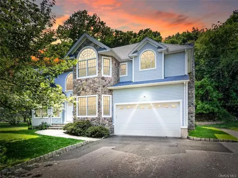 81 Fillmore St, Orangetown, NY 10965