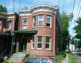 17 Lutheran St, Newburgh, NY 12550