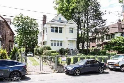 260 Nuber Ave, Mount Vernon, NY 10553