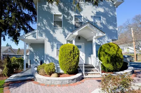 39 Oakdale Mnr, Ramapo, NY 10901