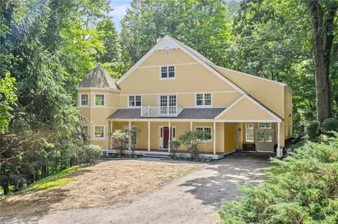 2 Old Salem Center Rd, North Salem, NY 10560