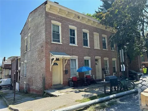 76 Johnston St #74, Newburgh, NY 12550