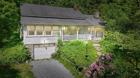 360 Peekskill Hollow Rd, Putnam Valley, NY 10579
