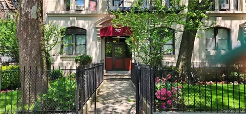 Other - 767 Eastern Pkwy E #1B, Brooklyn, NY 11213 photo 1 of 2