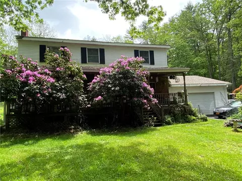 204 Lackawaxen Rd, Tusten, NY 12764