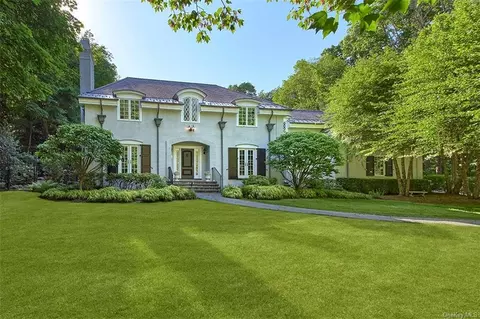 224 Mclain St, Mount Kisco, NY 10549