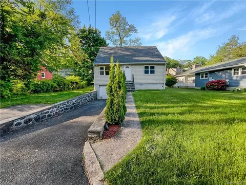 54 Duell Rd, Greenburgh, NY 10603