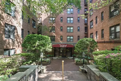 10 Franklin Ave #2B, White Plains, NY 10601