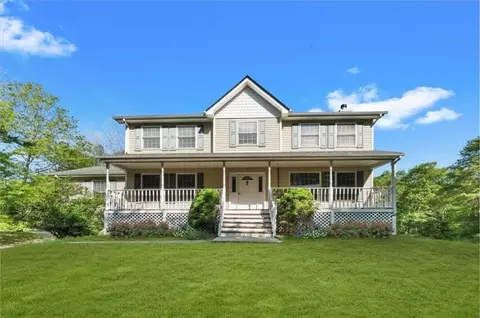 3 Tab Ct, Crawford, NY 12566