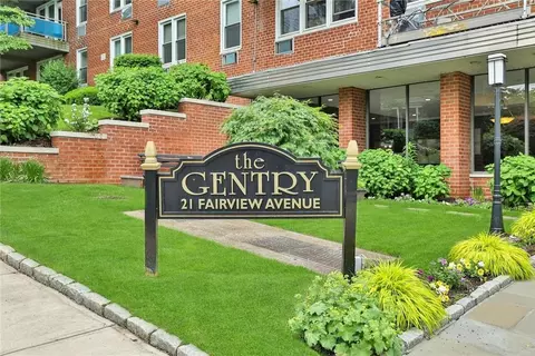 21 Fairview Ave #319, Eastchester, NY 10707