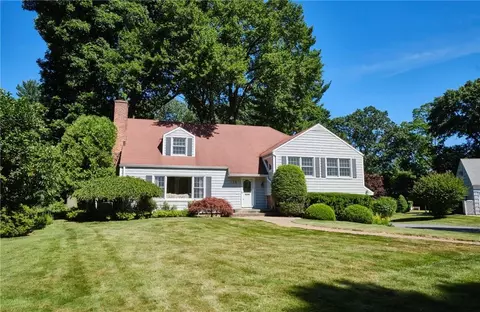 125 Elizabeth Rd, New Rochelle, NY 10804