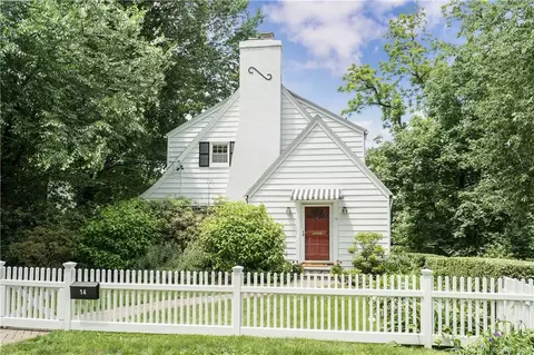 14 Locust Ave, Larchmont, NY 10538