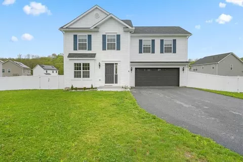 6 Stonewall Cir, La Grange, NY 12603