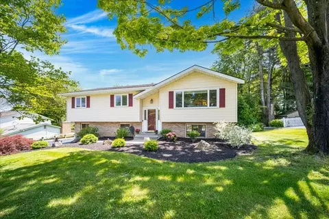 22 Hilltop Dr, Wappinger, NY 12590