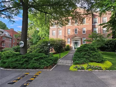 1340 Midland Ave #3A, Yonkers, NY 10708