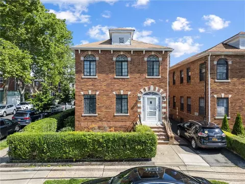 1125 Waring Ave, New York, NY 10469