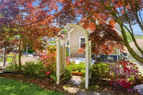 13 S Washington Ave, Greenburgh, NY 10530
