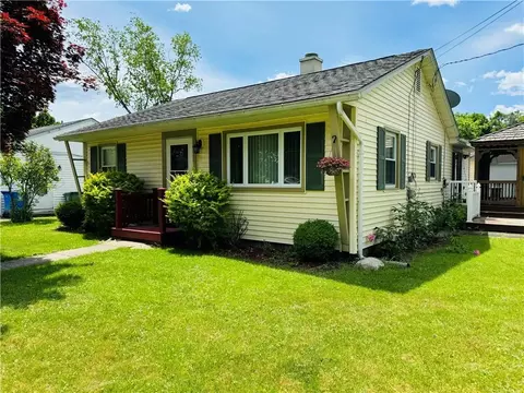 7 Madelaine Ter, Middletown, NY 10940