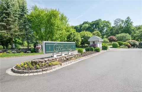 108 Fields Ln, Peekskill, NY 10566