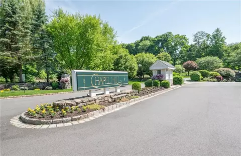 108 Fields Ln, Peekskill, NY 10566