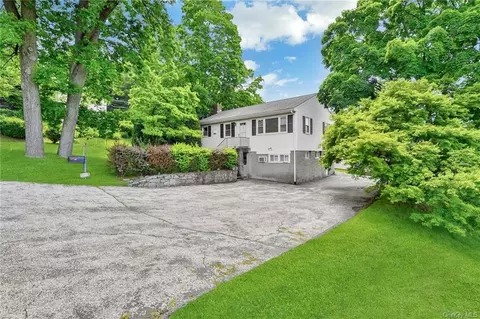 34 Frankford St, Mount Pleasant, NY 10532