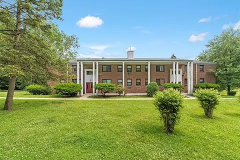 759 Hillside Ave #AA, New Hyde Park, NY 11040