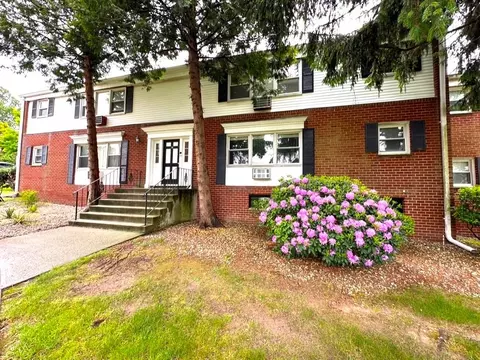 38 Bon Aire Cir #1902, Ramapo, NY 10901