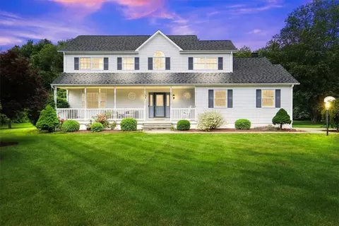57 Croniser Dr, East Fishkill, NY 12533