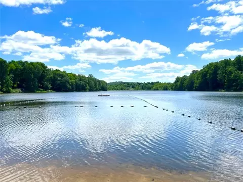 166 Lake Dr, Mahopac, NY 10541