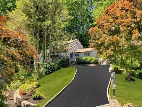 11 Wago Ave, North Castle, NY 10504
