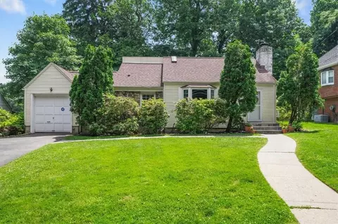 142 N Washington Ave, Greenburgh, NY 10530