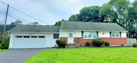 26 Mackey Ct, West Haverstraw, NY 10993