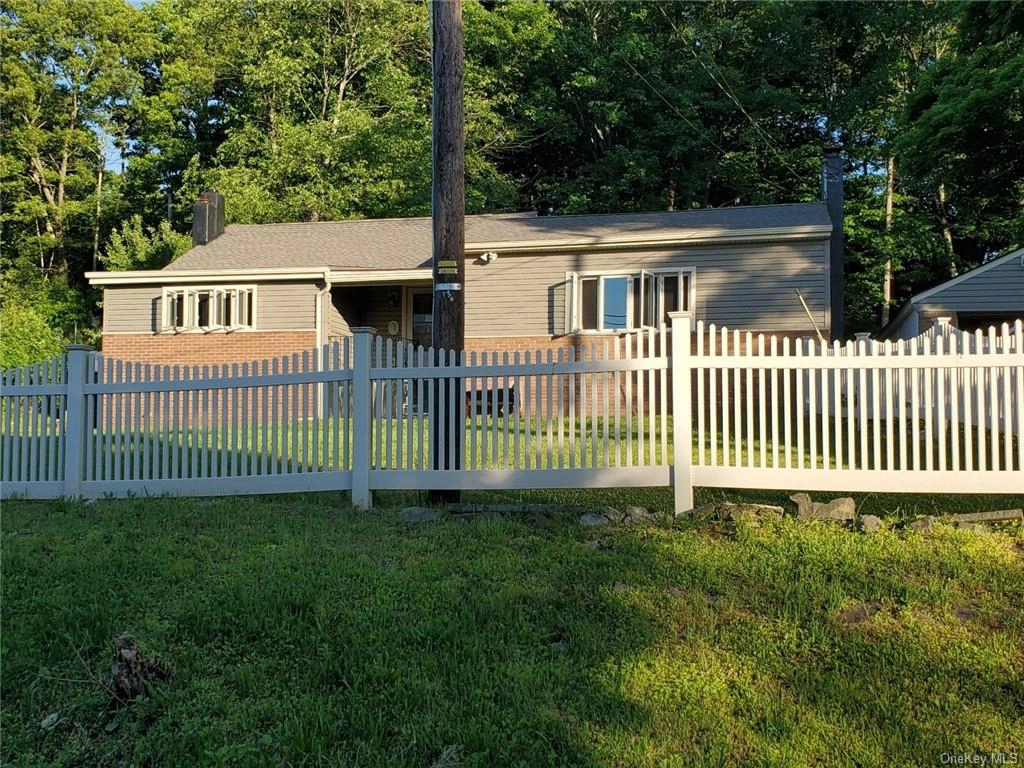 37 Hathorn Blvd  