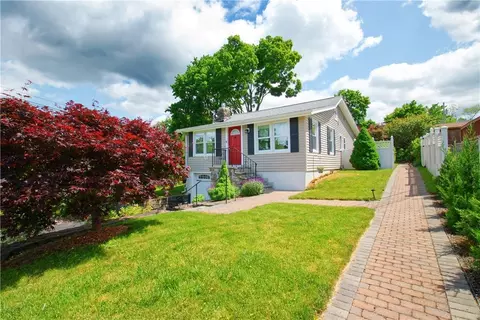80 Fairview Rd, Southeast, NY 10509