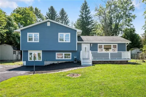51 Wedgewood Dr, Goshen, NY 10924