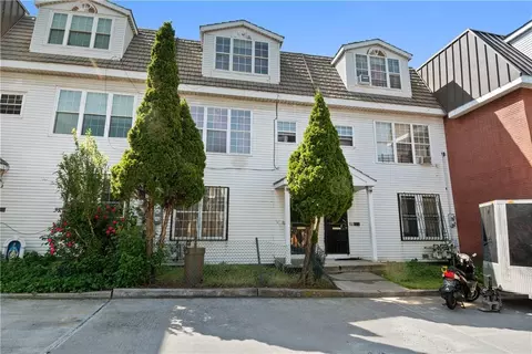 572 Fox St, New York, NY 10455