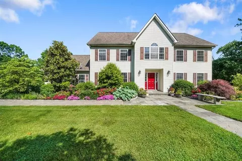 10 Johnson Dr, Warwick, NY 10990