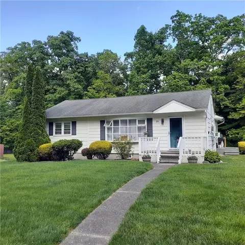 10 Shady Ln, Newburgh, NY 12550