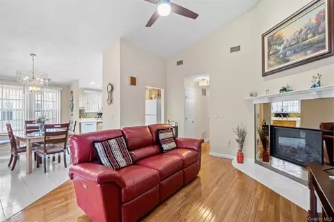 1911 Whispering Hls, Chester, NY 10918