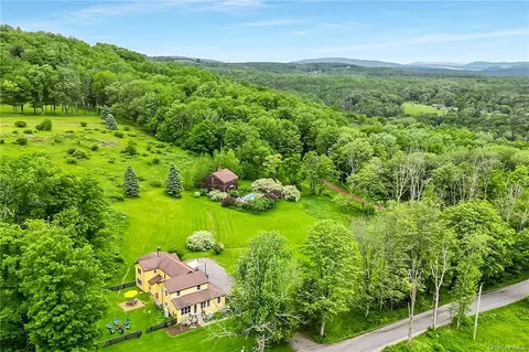 114 Castle Hill Rd, Parksville, NY 12768