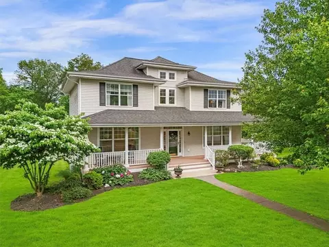 22 Four Corners Blvd, East Fishkill, NY 12533