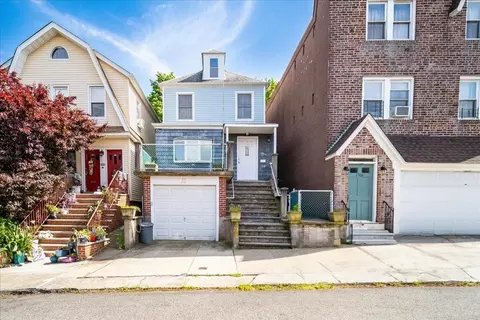 2966 Daniel St, New York, NY 10461