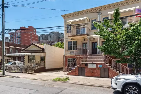 2838 Brighton 3rd St #2C, Brooklyn, NY 11235